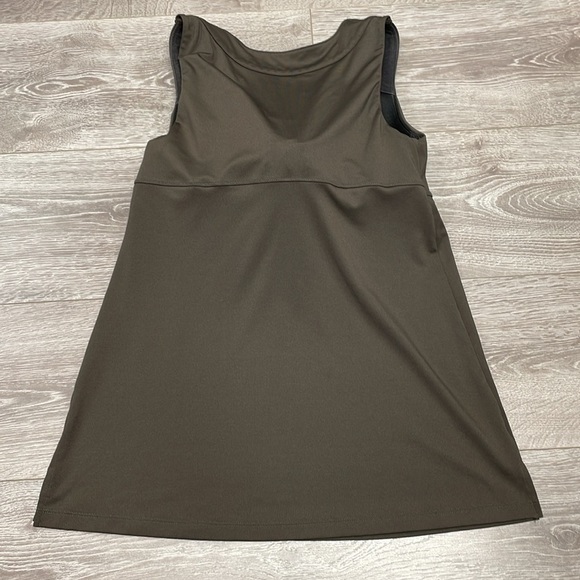 Athleta Inner Strength Built In Bra Tank Top Olive Green 36C - Picture 14 of 15
